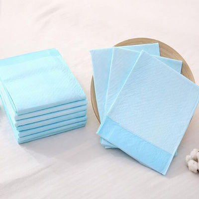 almofadas de cama descartáveis do hospital da polpa do fluff de Underpads da cama da absorção 750ml pesada